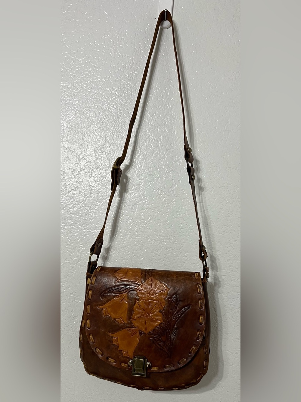 Tooled Leather Floral Crossbody Saddle Bag Brown Boho Western Vintage Style - Picture 3 of 11